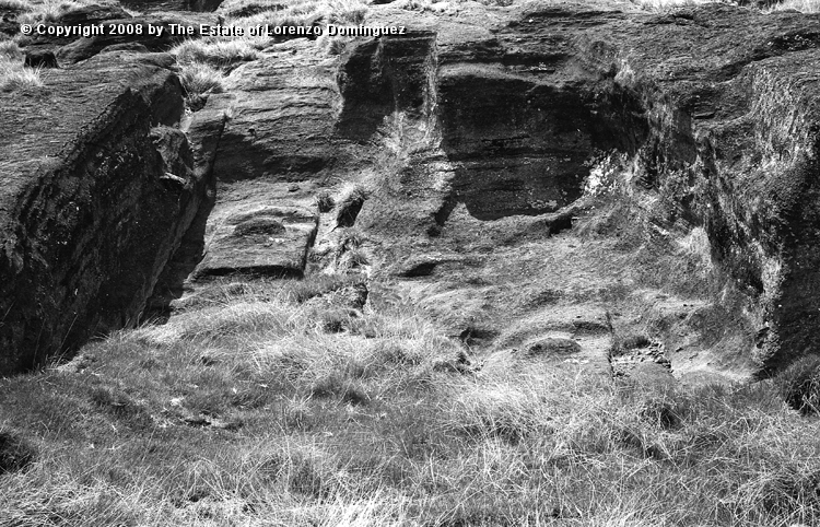 RRE_Cantera_Exterior_07.jpg - Easter Island. 1960. Moai on the exterior quarry of Rano Raraku. The carved quarry.