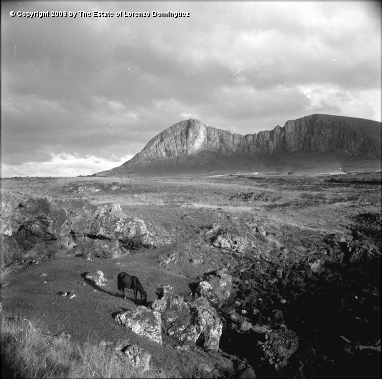 TAM_Ana_Havea_02.jpg - Easter Island. 1960. The Rano Raraku from the Ana Havea cave near ahu Tongariki. Picture taken before the tsunami of May 22, 1960.